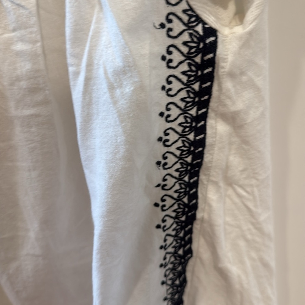 LOFT white and Black Embellished Relaxed Blouse Top XS - Picture 5 of 9